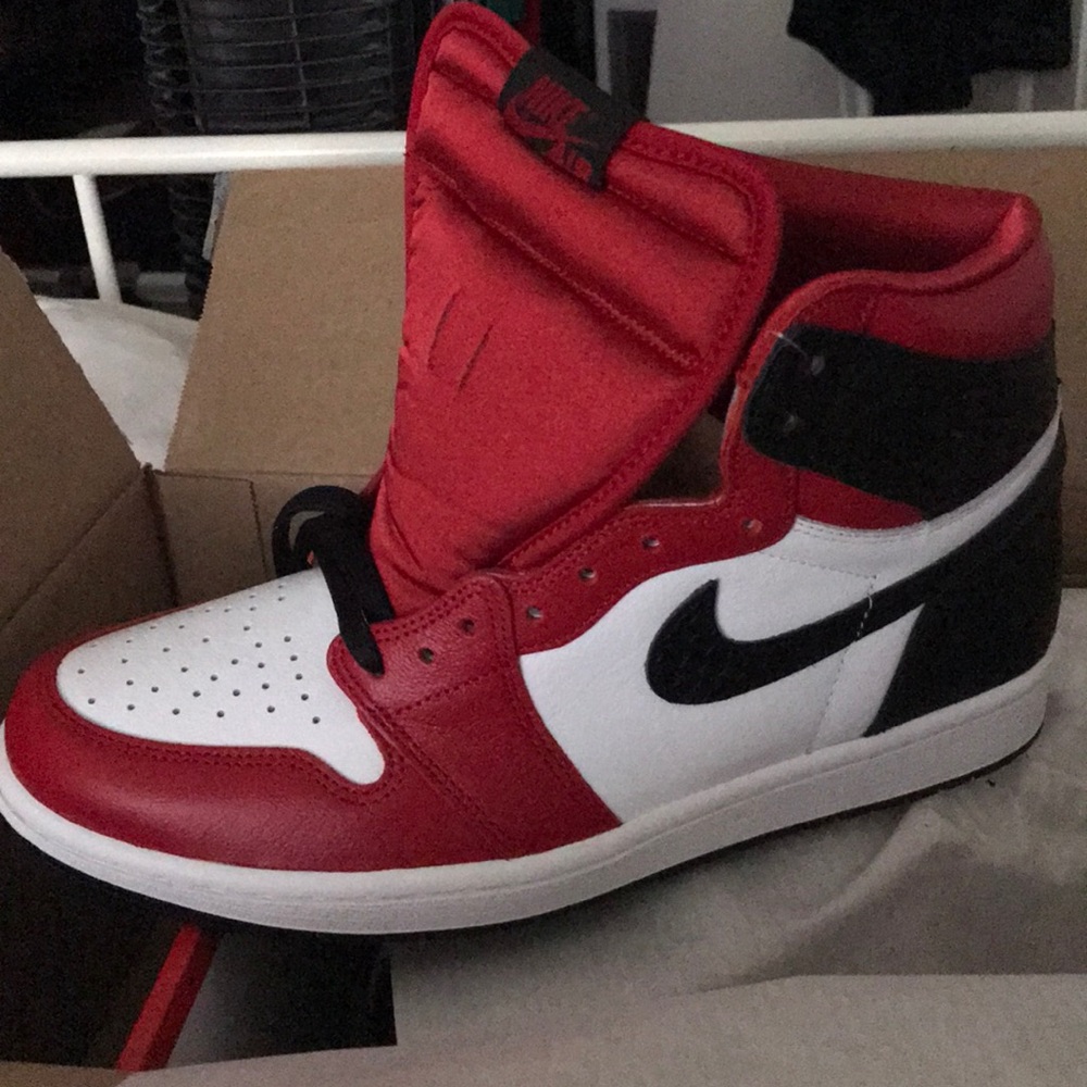 Jordan 1 Red Satin